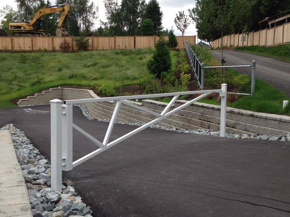 metal barrier gates